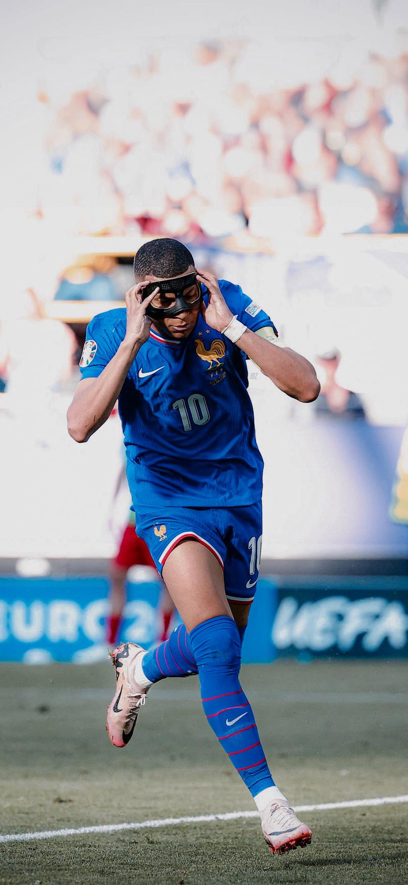 官方：苏格兰裁判沃尔什将执法欧冠第6轮拜仁vs葡体