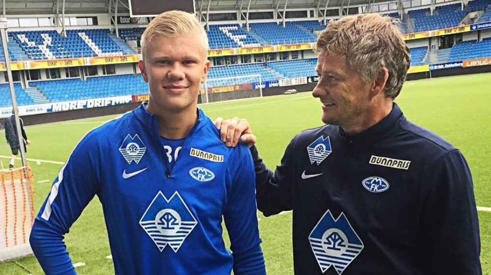 前锋射门力度与准度如何兼顾？