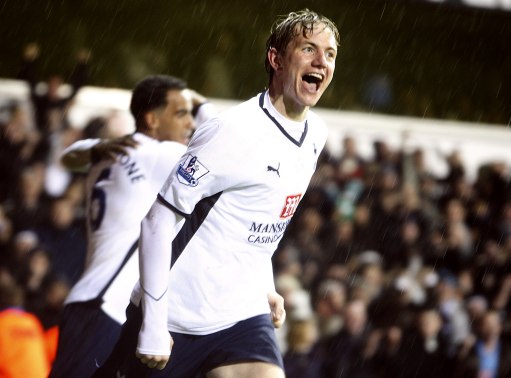 篮球火箭球队连续两场取胜