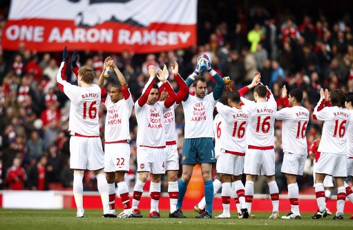 不理智，战乌兹的熊猫杯中，汪士钦职业生涯首次染红